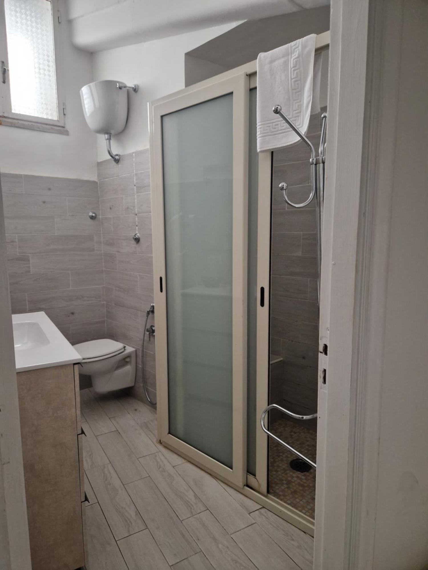 Affittacamere Cecco Rooms ราเวลโล ภายนอก รูปภาพ
