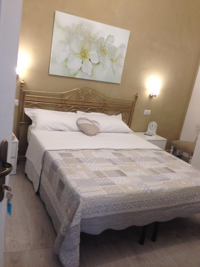 Affittacamere Cecco Rooms ราเวลโล ภายนอก รูปภาพ